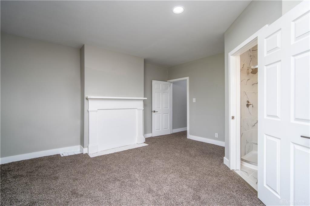 913 Charlotte Property Photo 17