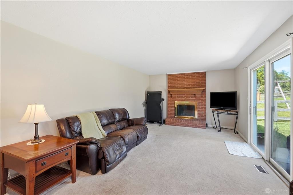 4529 Rosemont Property Photo 29