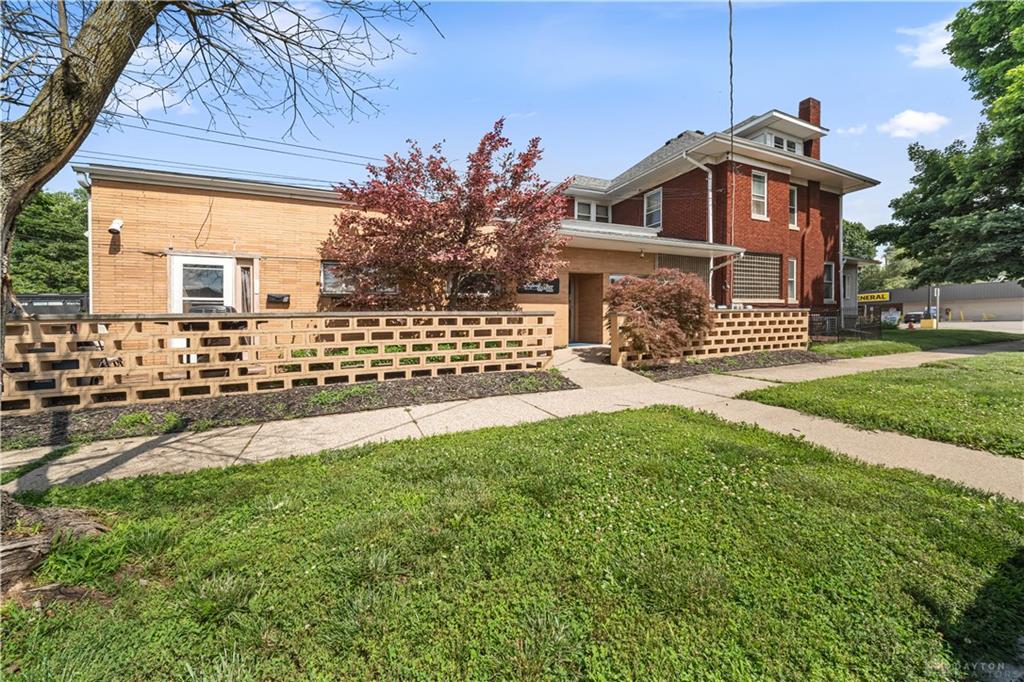2101 Central Property Photo 4