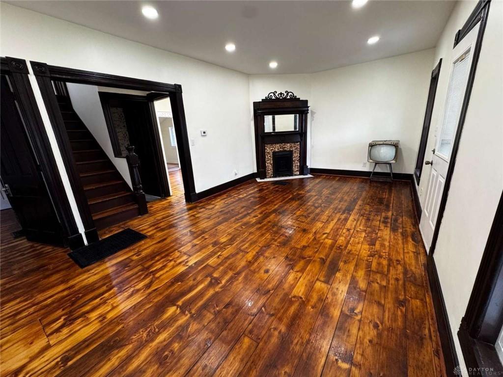 423 Deeds Property Photo 6