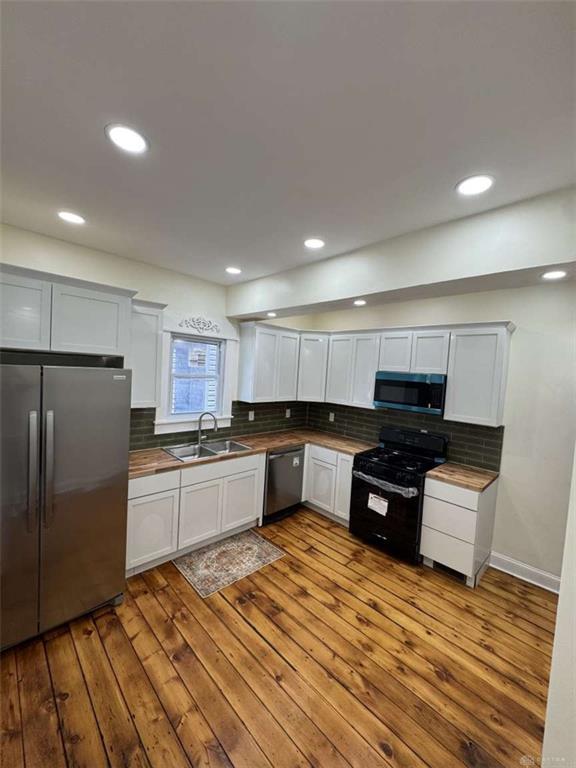 423 Deeds Property Photo 9