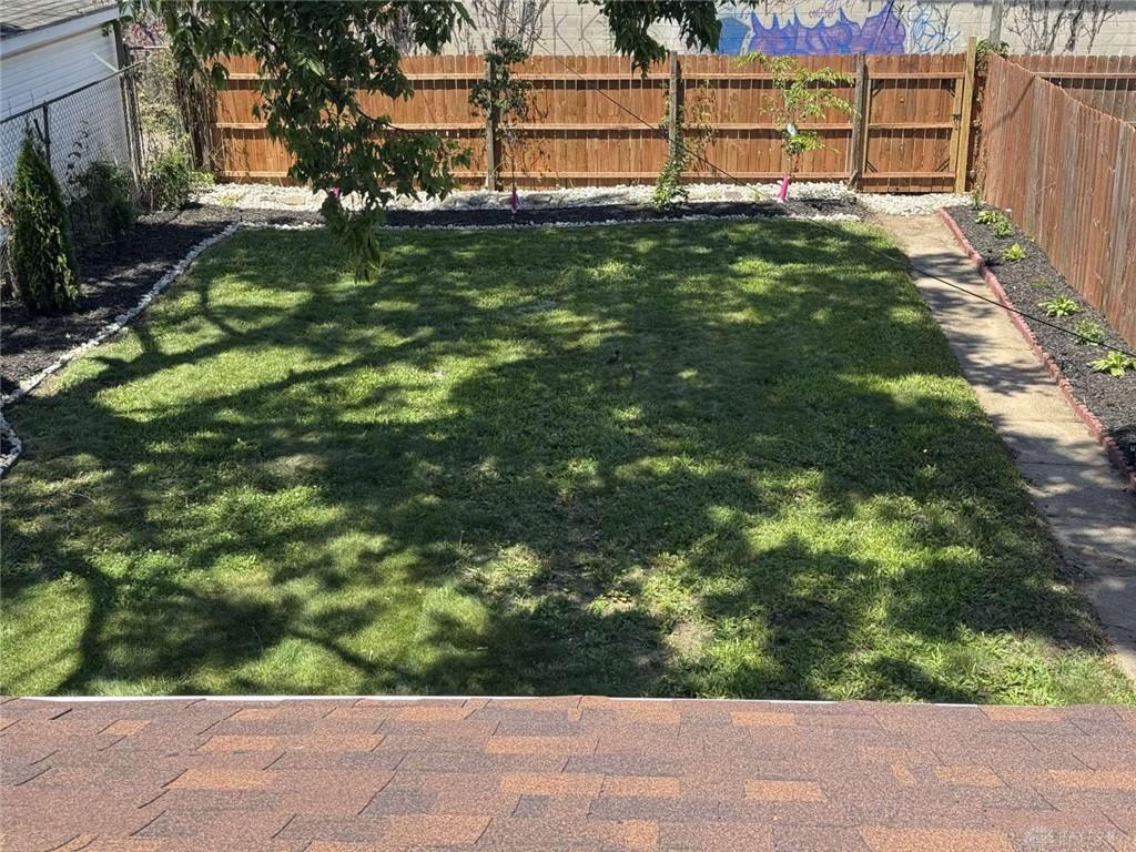 423 Deeds Property Photo 33