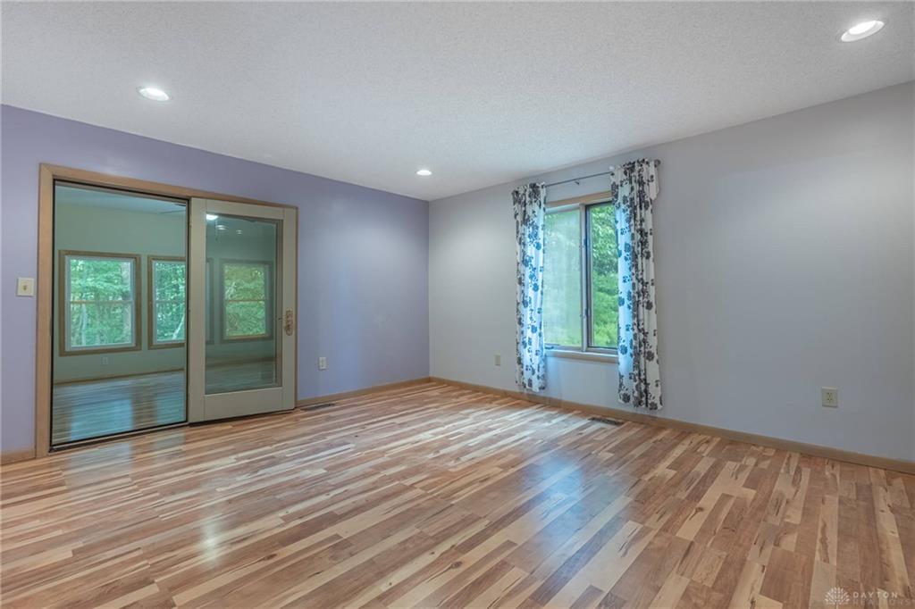 6584 Stillcrest Property Photo 15