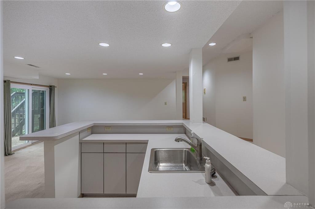 6584 Stillcrest Property Photo 42
