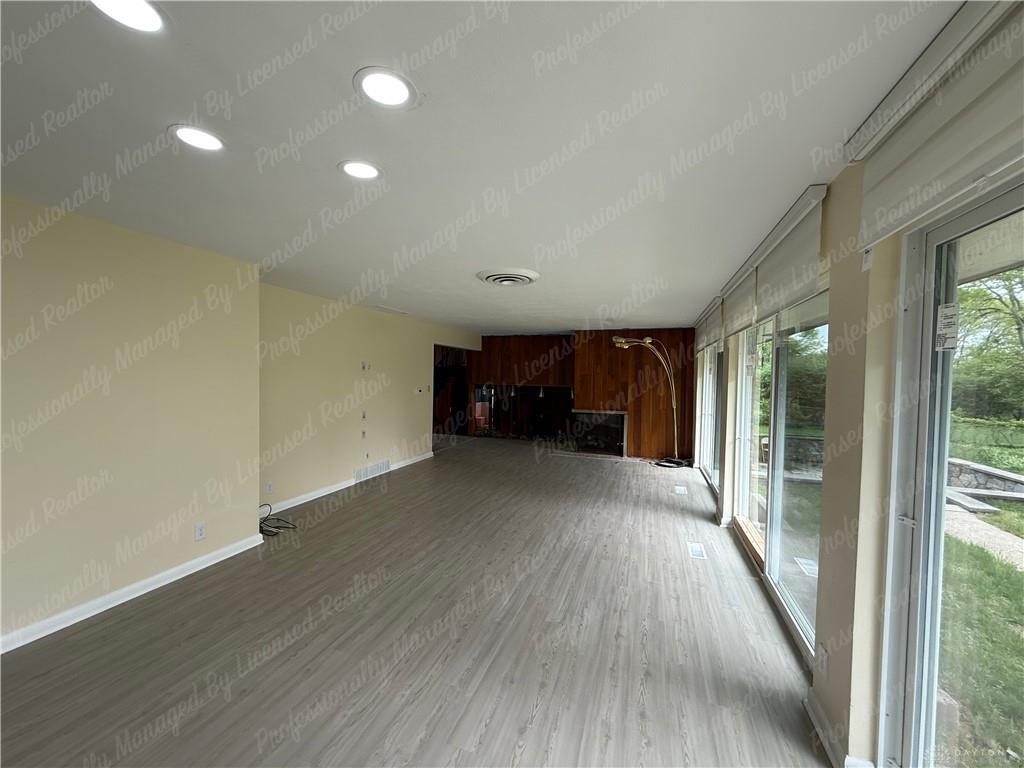3776 Dorset Property Photo 8