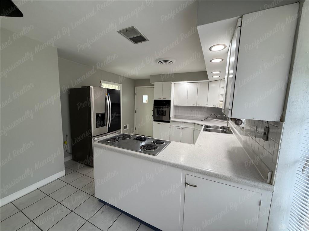 3776 Dorset Property Photo 16