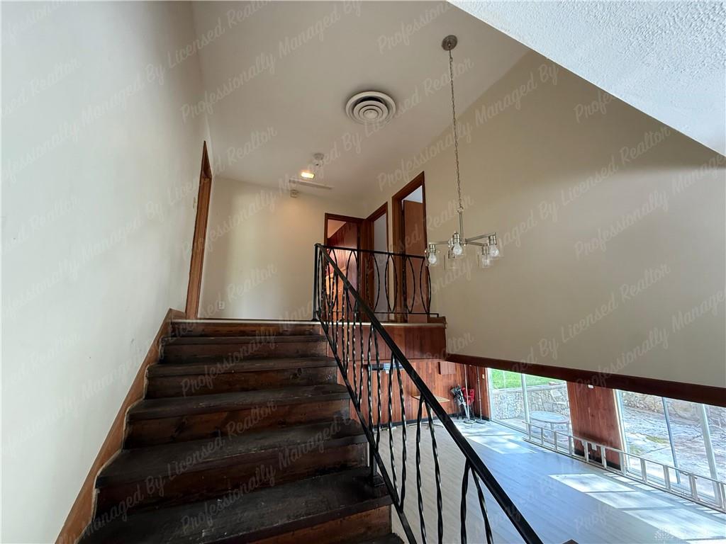 3776 Dorset Property Photo 22