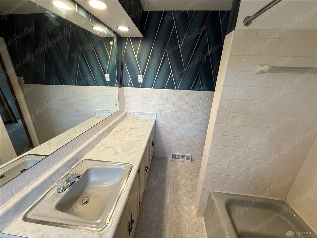 3776 Dorset Property Photo 30