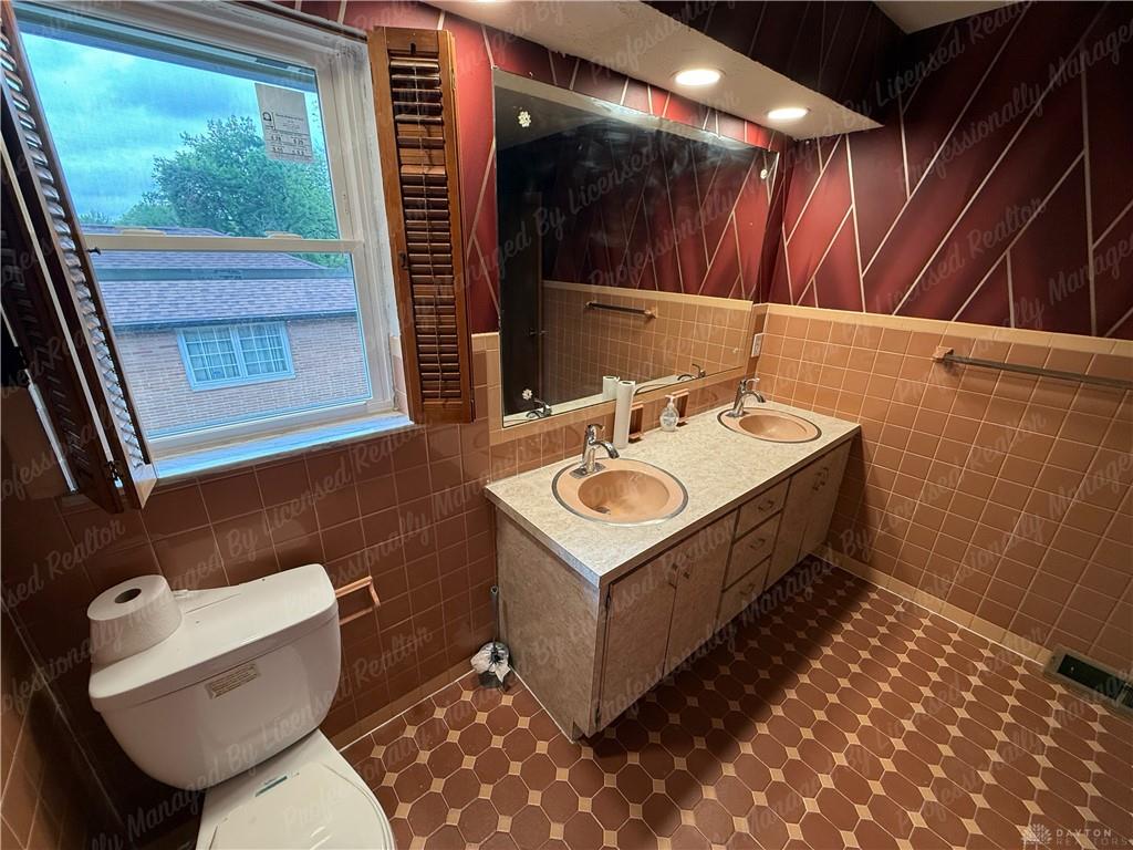 3776 Dorset Property Photo 35