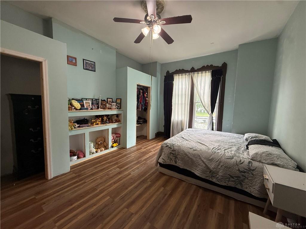 57 S Torrence Property Photo 5