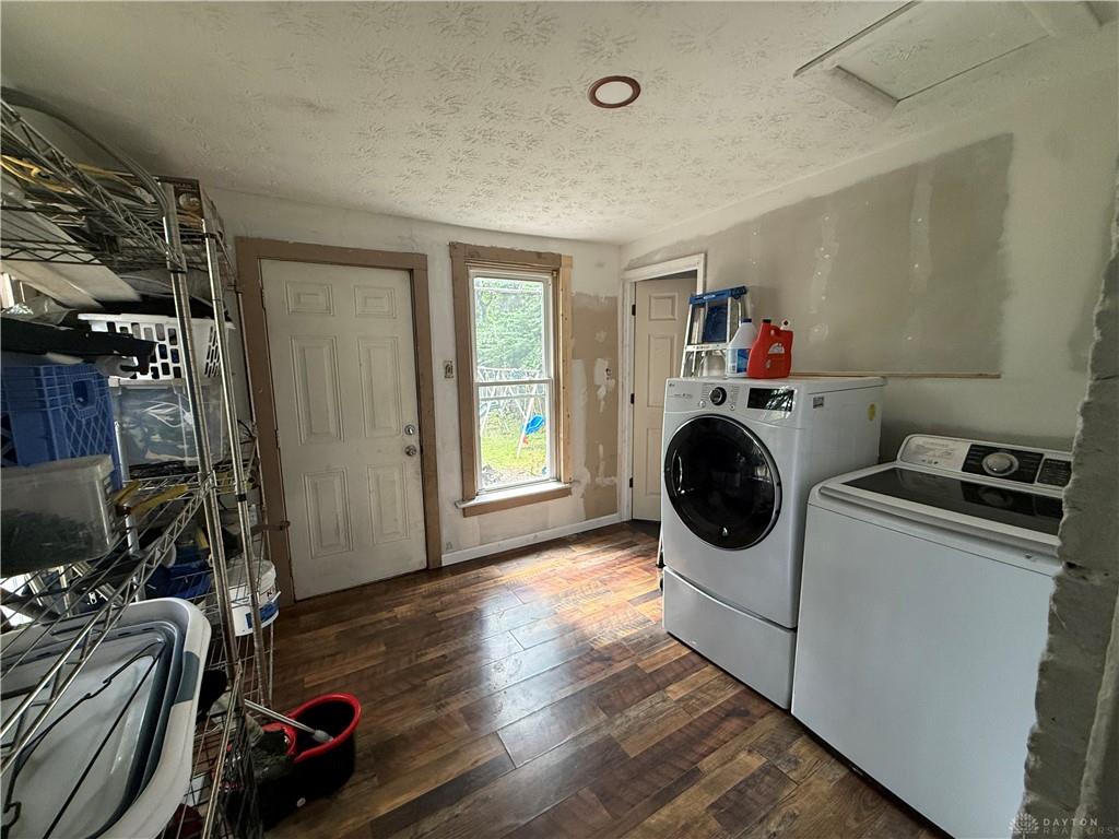 57 S Torrence Property Photo 10
