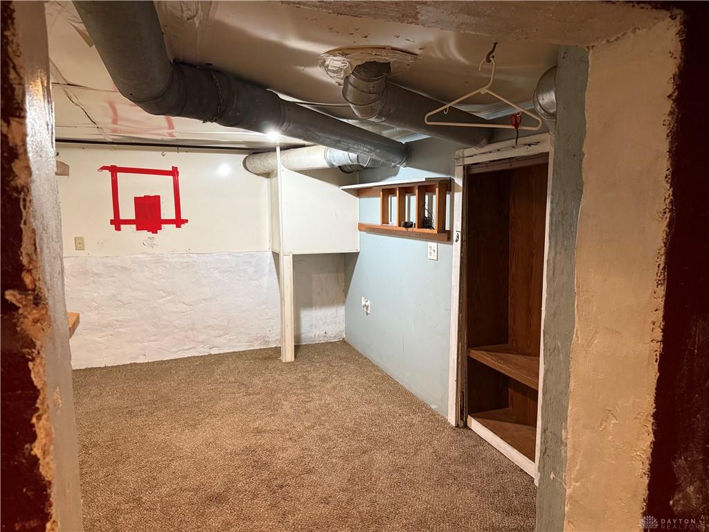 57 S Torrence Property Photo 34