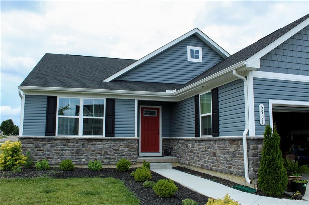 5901 Cresting Property Photo 2