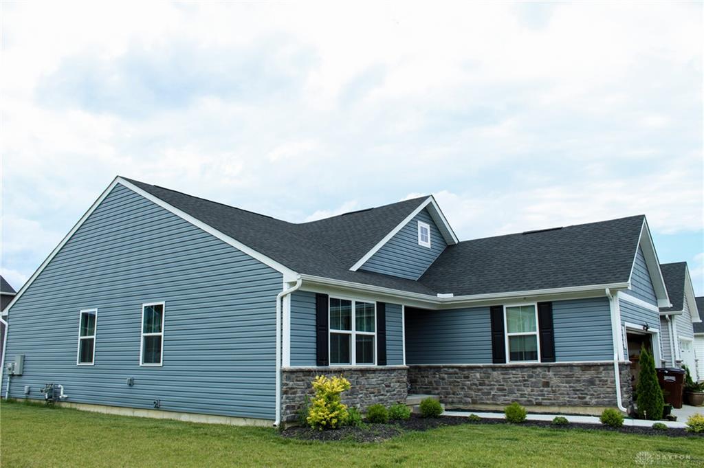 5901 Cresting Property Photo 4