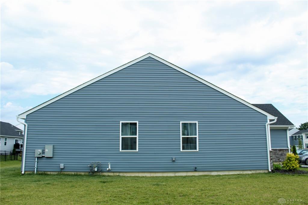 5901 Cresting Property Photo 5