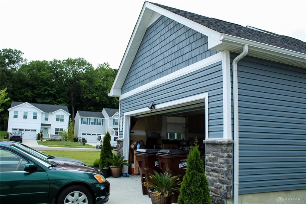 5901 Cresting Property Photo 12