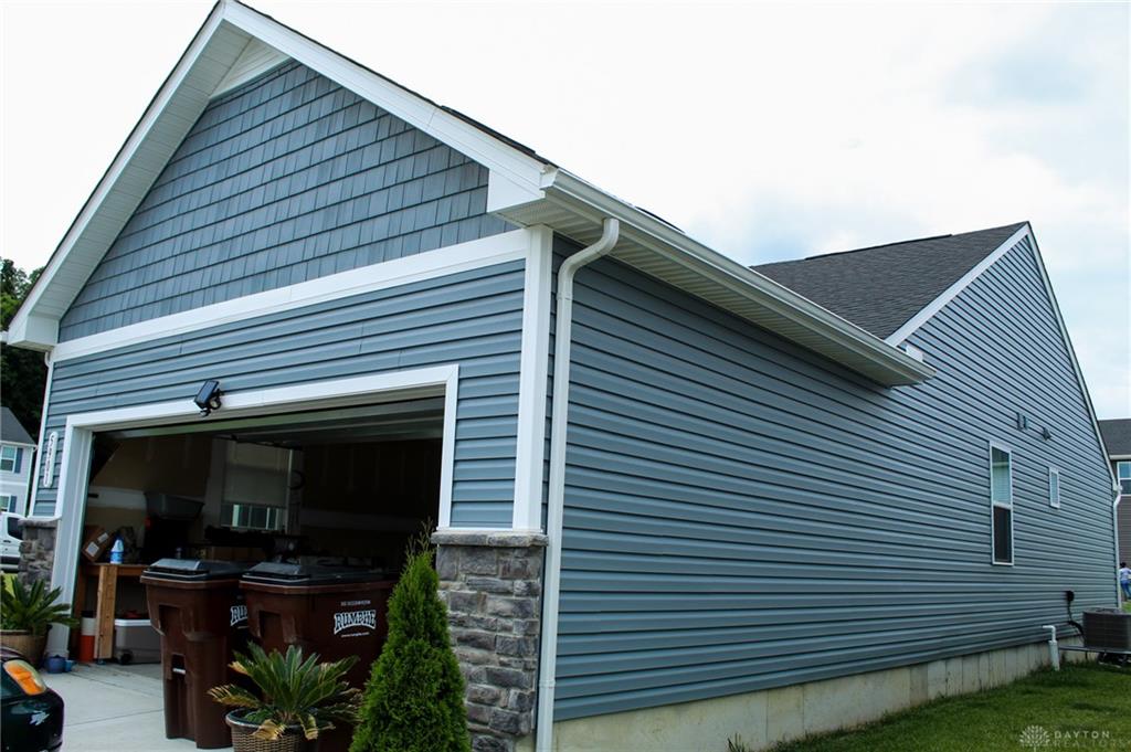 5901 Cresting Property Photo 13