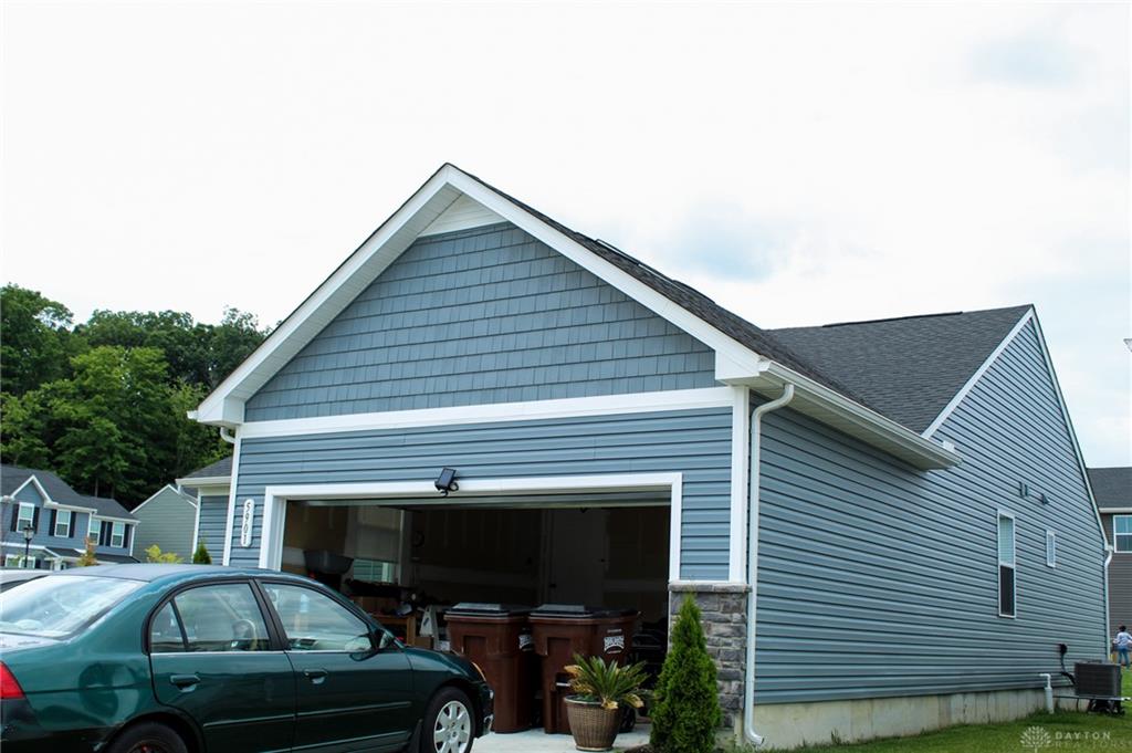 5901 Cresting Property Photo 14