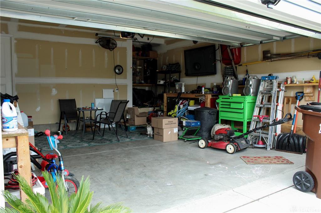 5901 Cresting Property Photo 17
