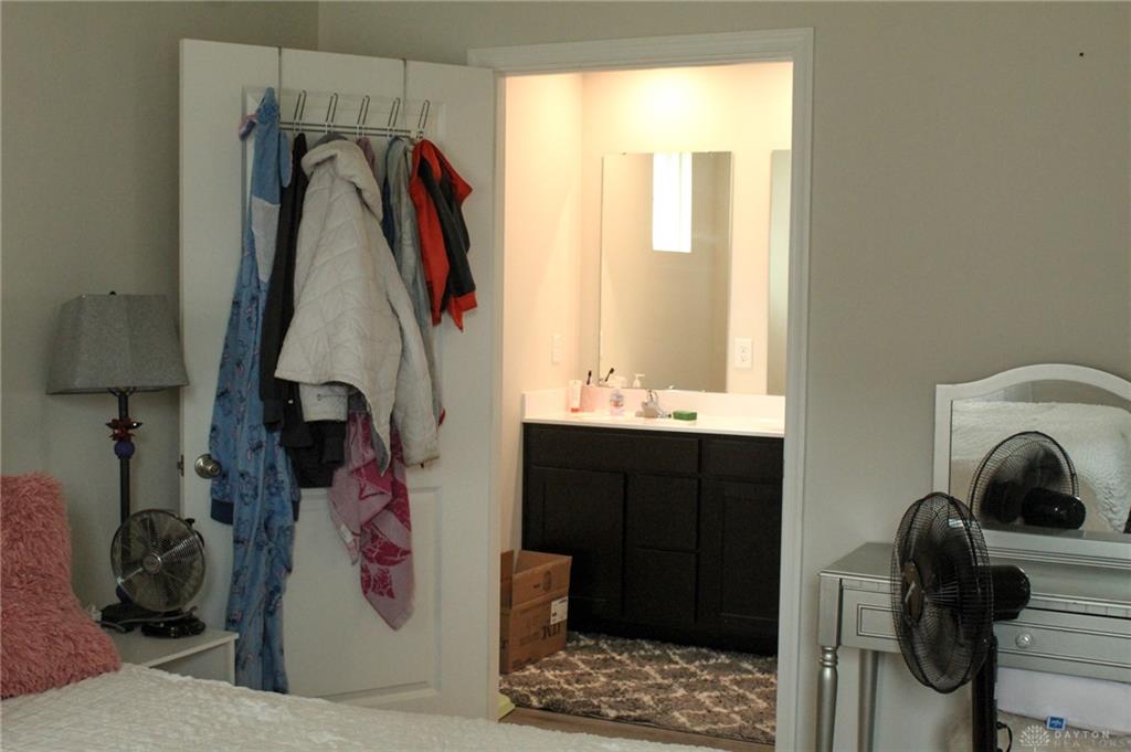 5901 Cresting Property Photo 43