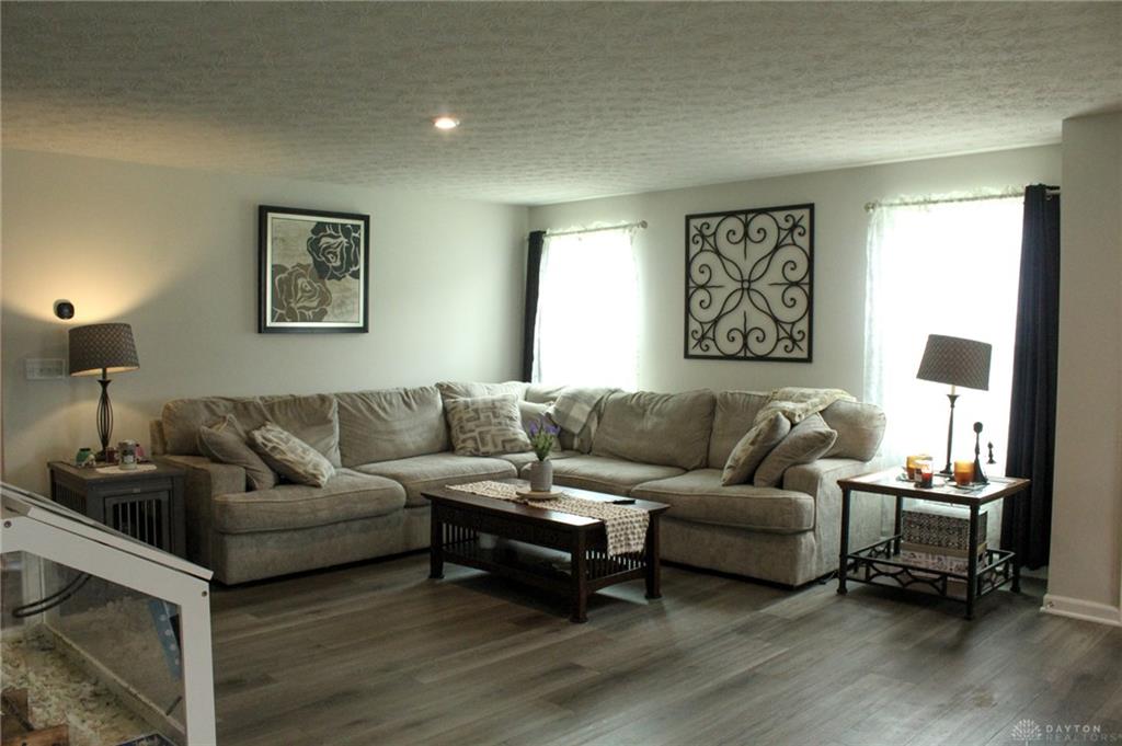 5901 Cresting Property Photo 56