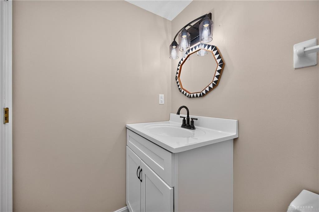 2070 Foxknoll Property Photo 22