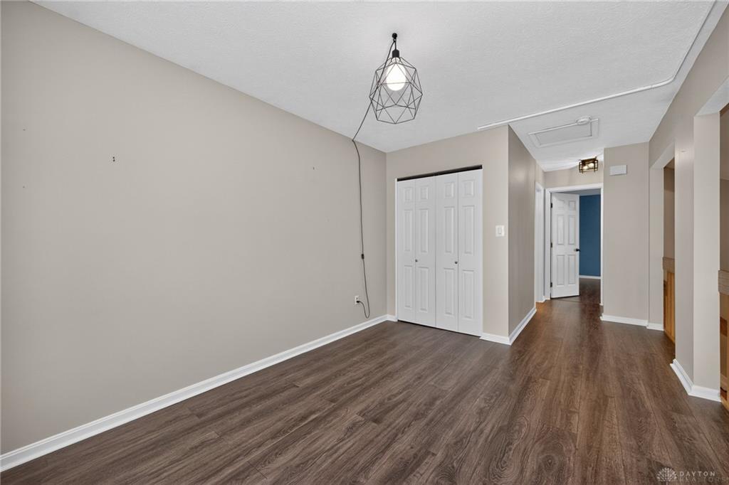 2070 Foxknoll Property Photo 25