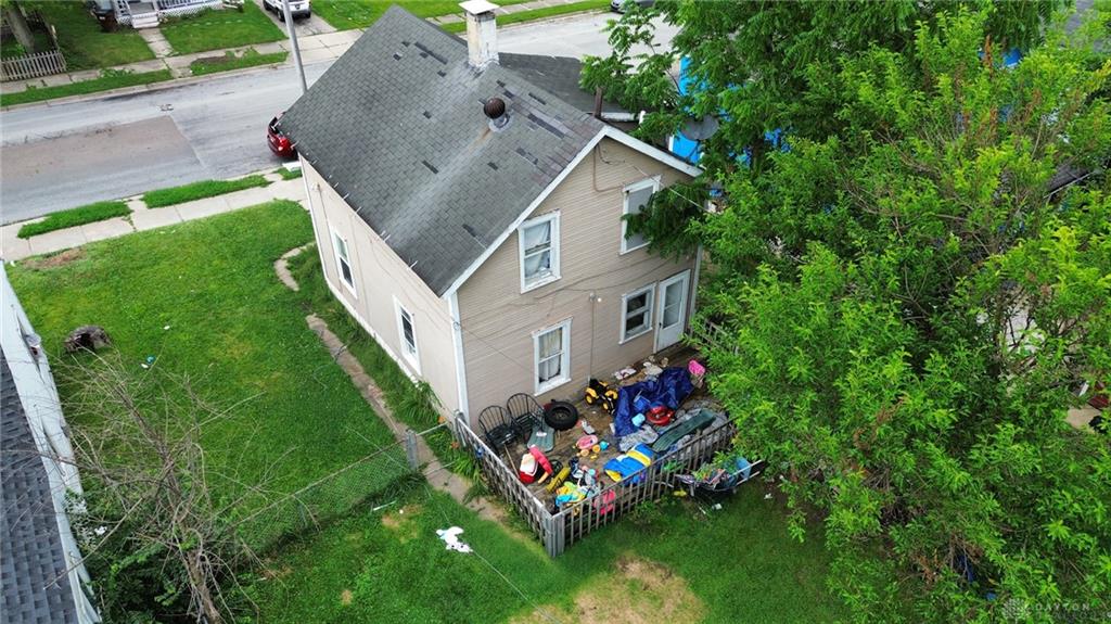910 Pine Property Photo 35