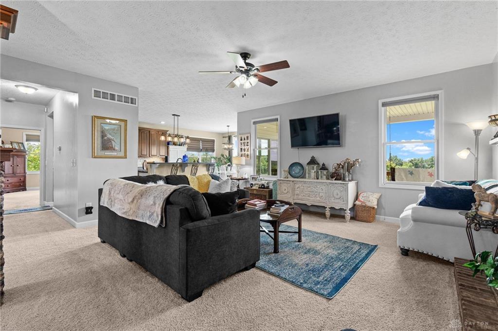 6880 Oakridge Property Photo 15