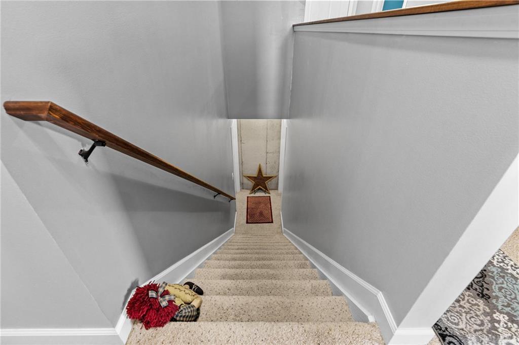 6880 Oakridge Property Photo 36