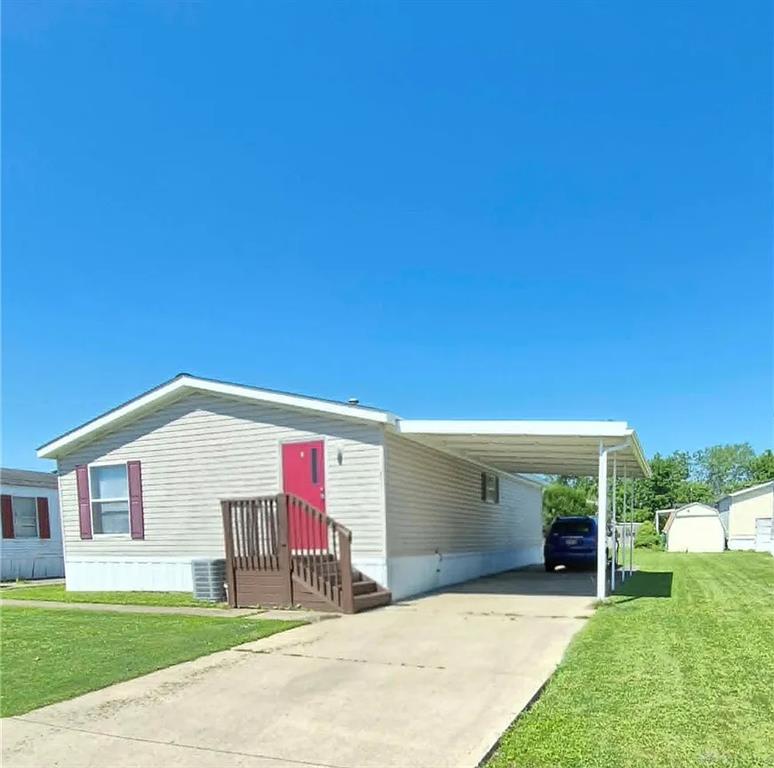 1103 Apple Blossom Ln Property Photo 1