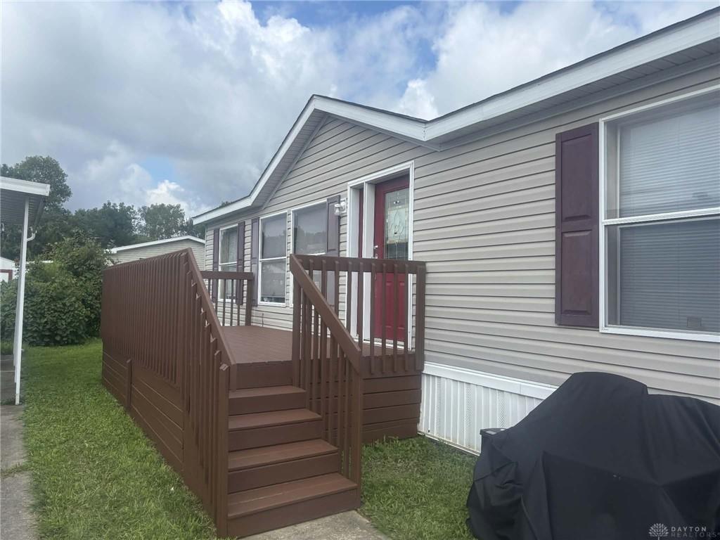 1103 Apple Blossom Ln Property Photo 4