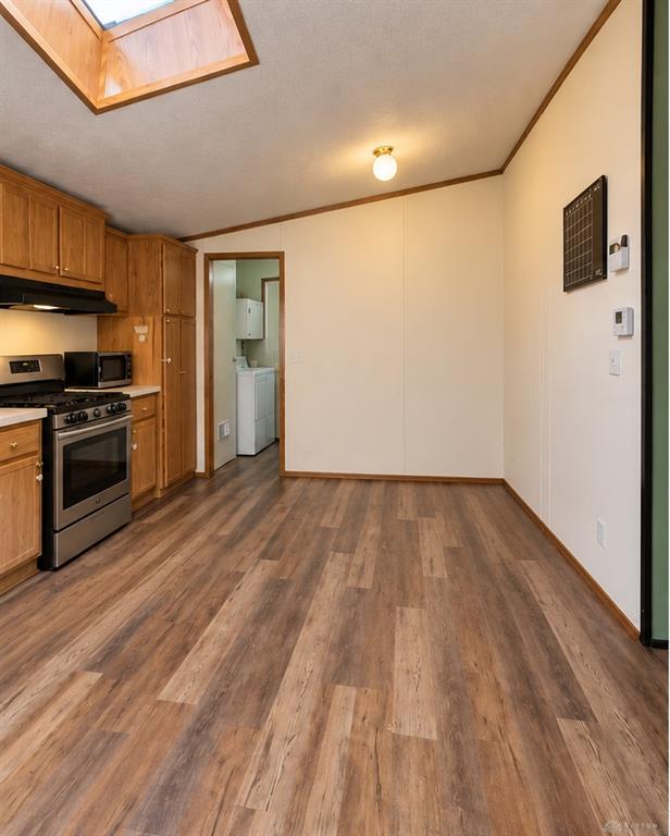 1103 Apple Blossom Ln Property Photo 8