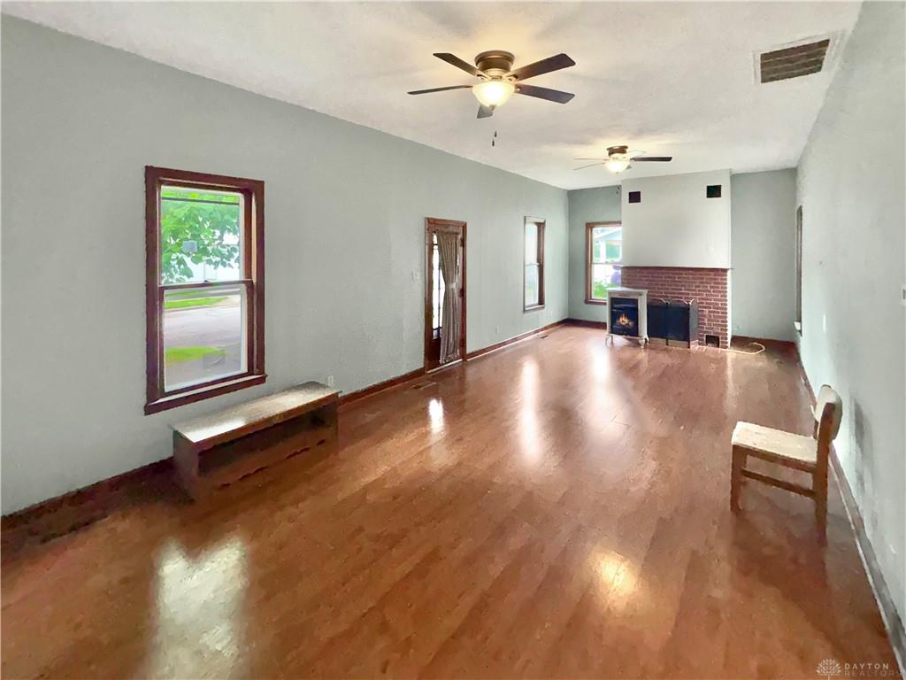118 E Mechanic Property Photo 4