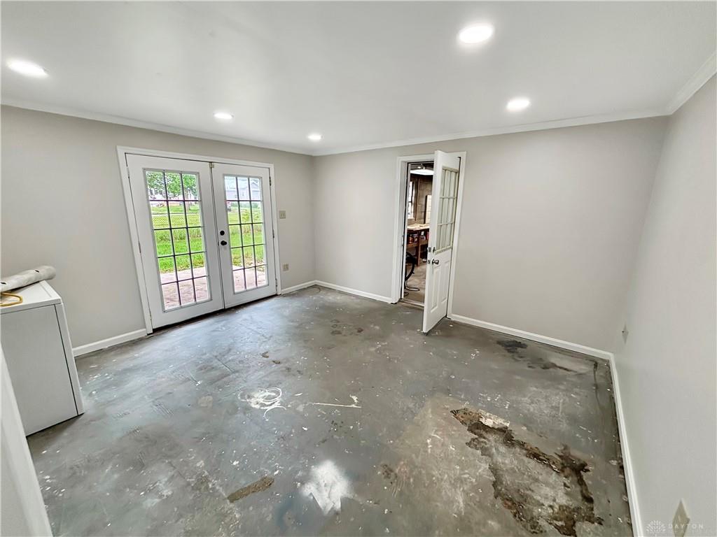 118 E Mechanic Property Photo 15