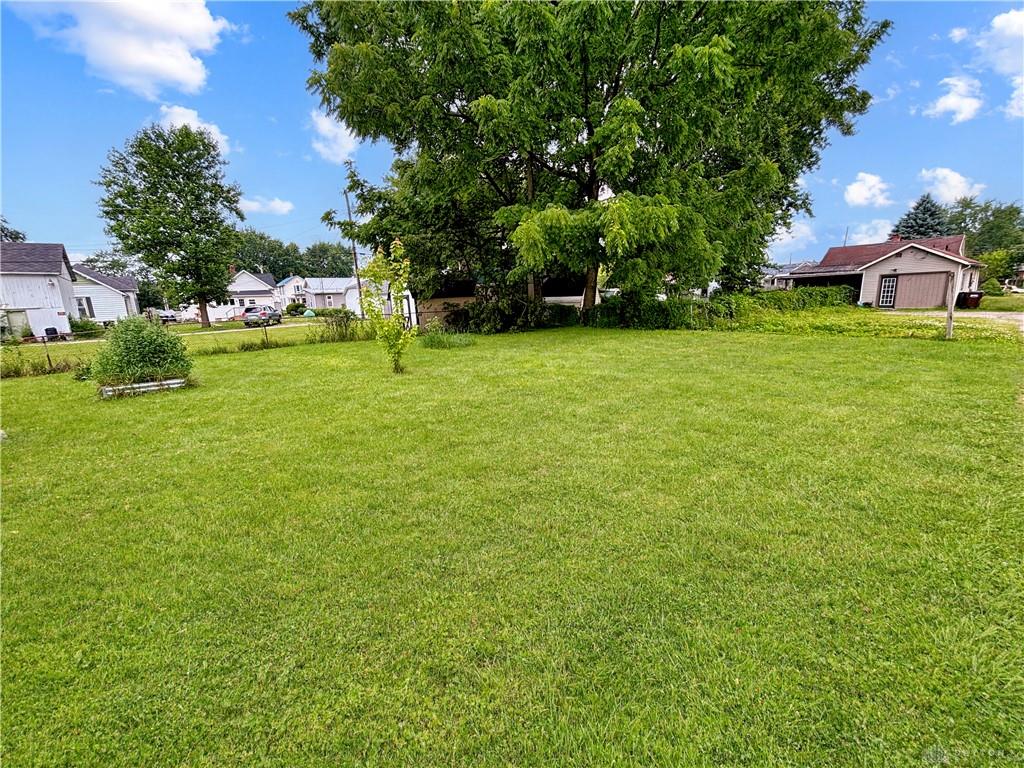 118 E Mechanic Property Photo 17