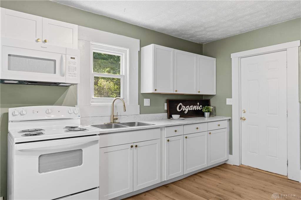 125 High Property Photo 11