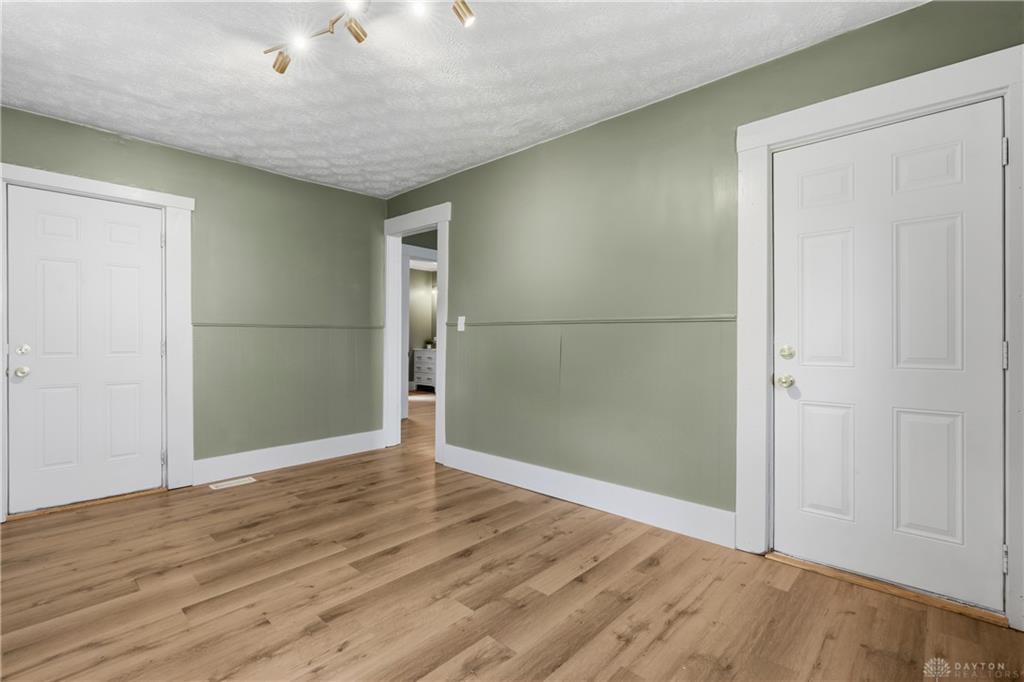 125 High Property Photo 12