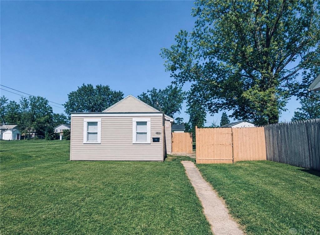 4041 Old Riverside
