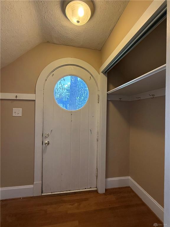215 Aberdeen Property Photo 4