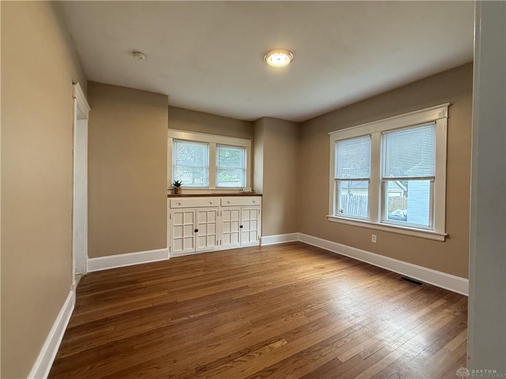 215 Aberdeen Property Photo 10