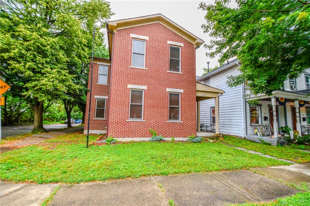153 High Property Photo 2