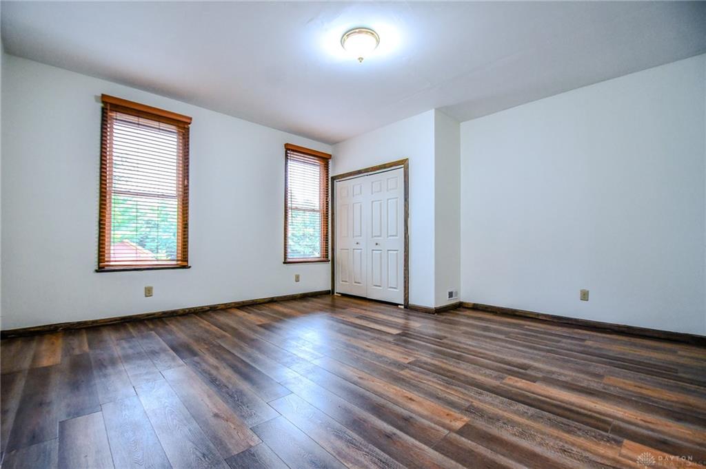 153 High Property Photo 18