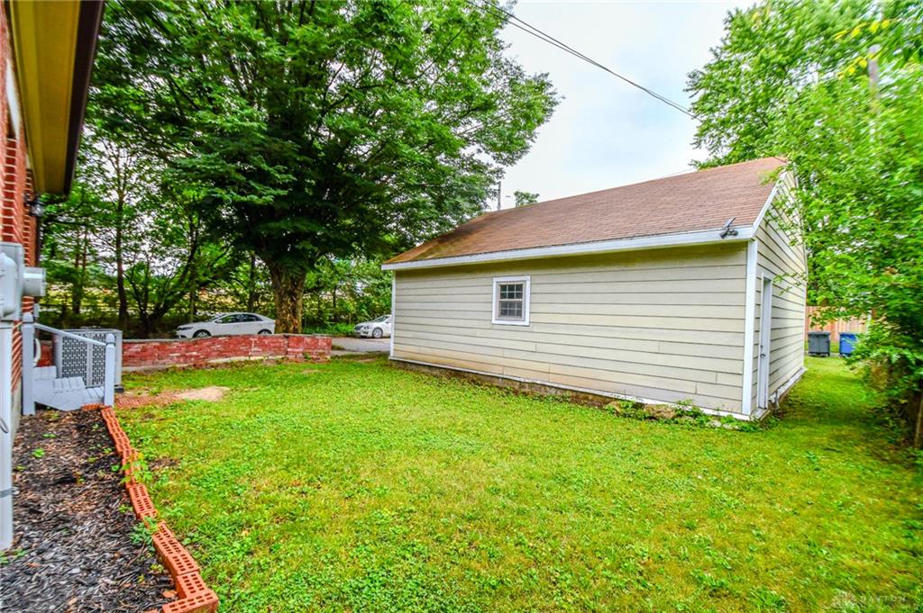 153 High Property Photo 29