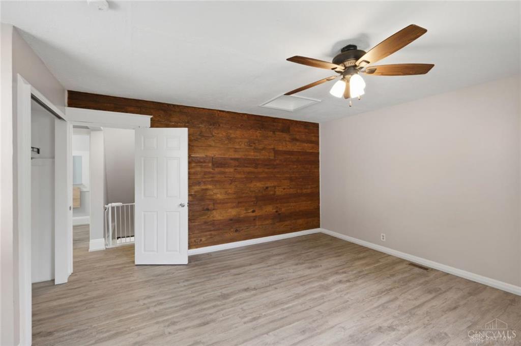 302 Haldimand Property Photo 8
