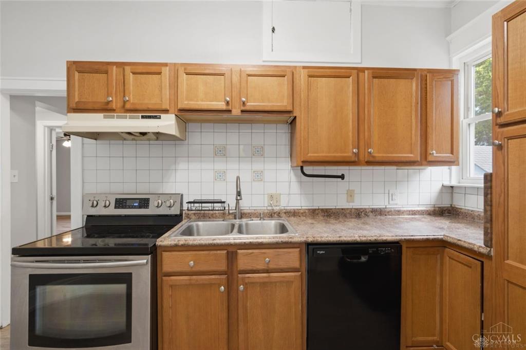 302 Haldimand Property Photo 12