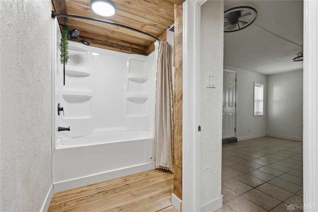 302 Haldimand Property Photo 28