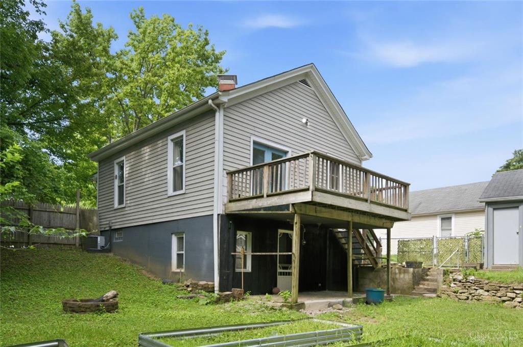 302 Haldimand Property Photo 33