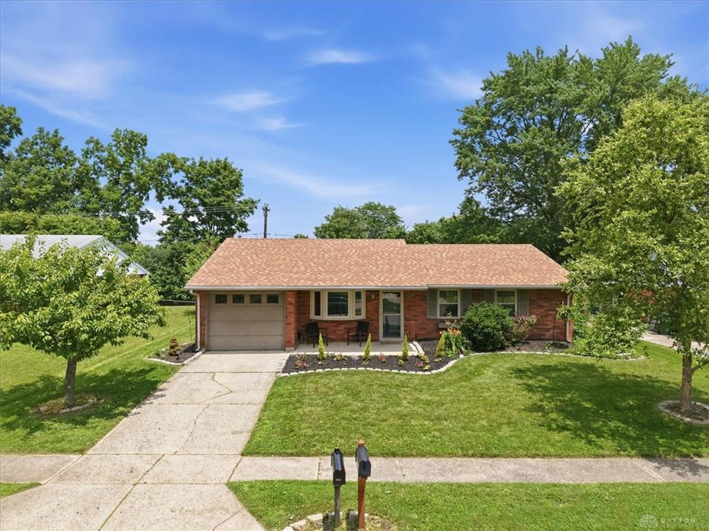 2531 Allenby Property Photo 3