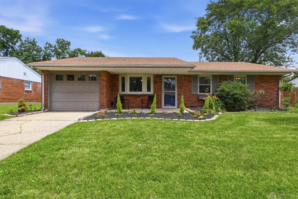 2531 Allenby Property Photo 6